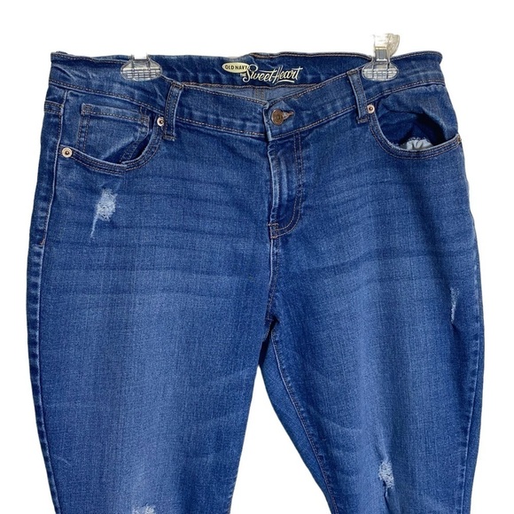 Old Navy the Sweetheart Women’s 14 Straight /slim leg distressed 5 pocket jeans - Picture 2 of 7